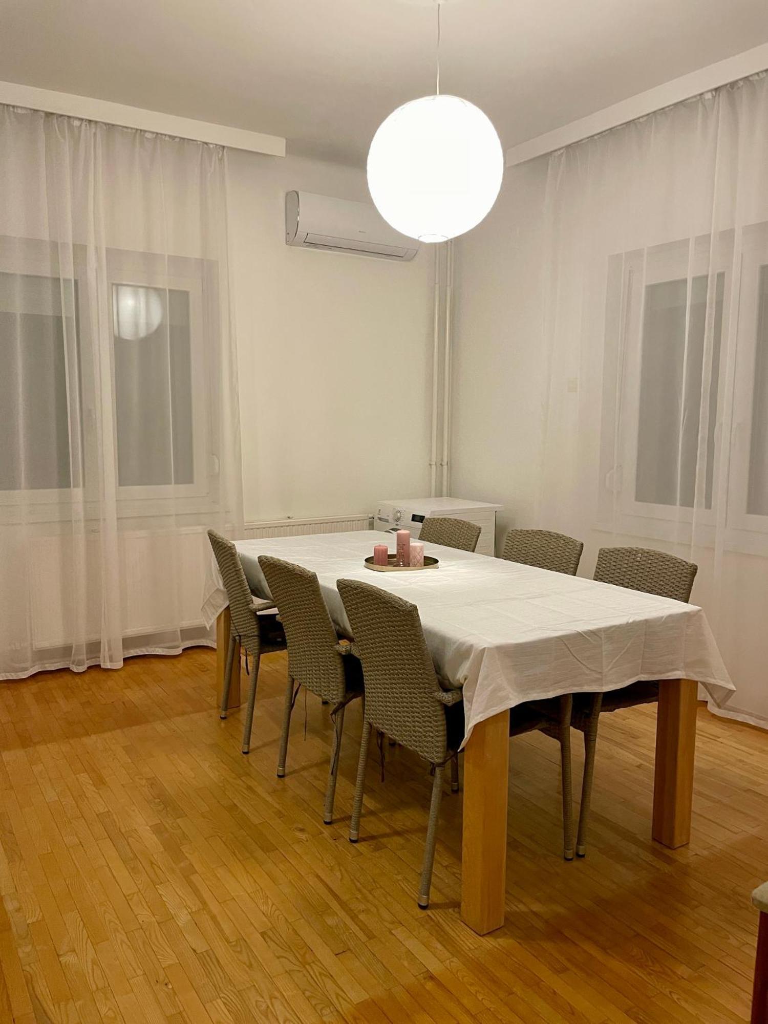 Veranda Apartman นีเรกฮาซา ภายนอก รูปภาพ