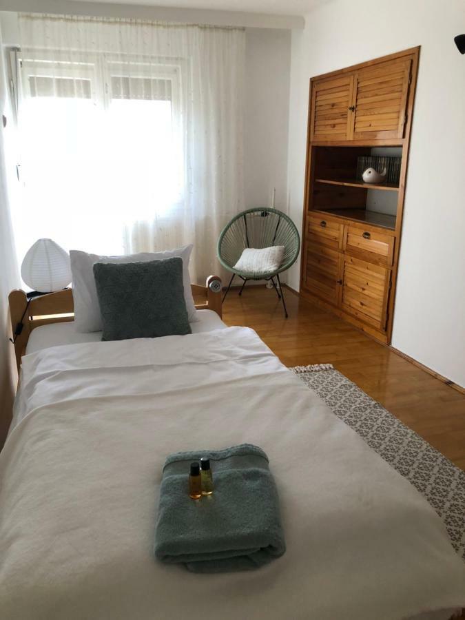 Veranda Apartman นีเรกฮาซา ภายนอก รูปภาพ