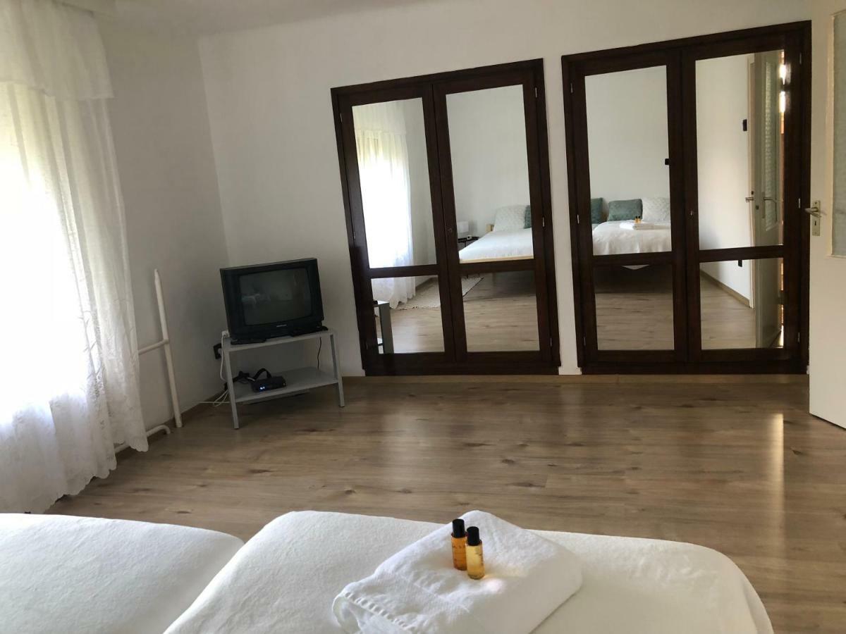 Veranda Apartman นีเรกฮาซา ภายนอก รูปภาพ